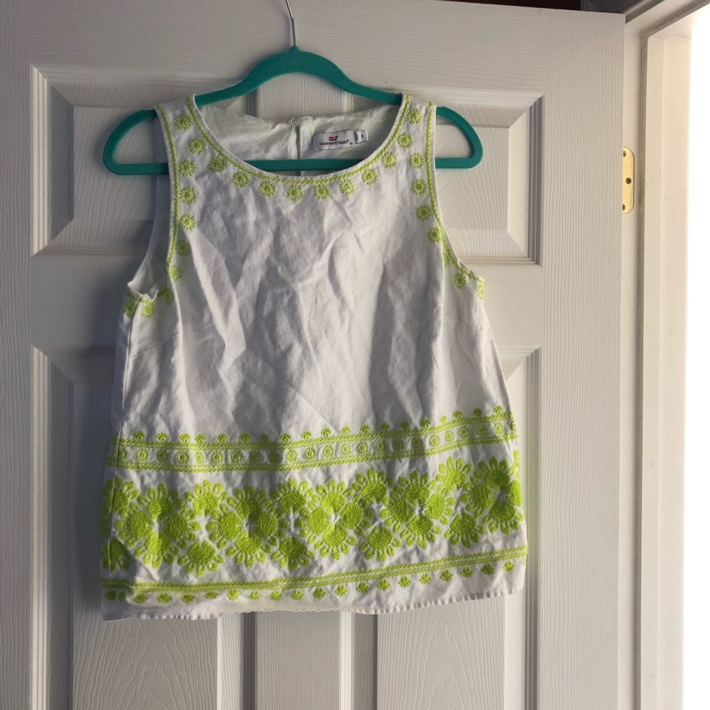 EUC Vineyard Vines Top